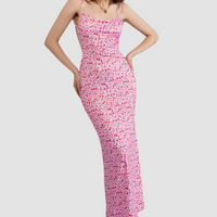 - Vestido sin espalda