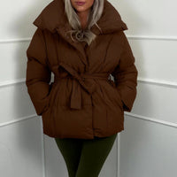 - Abrigo Acogedor y Chic