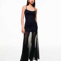 - Vestido largo con tirantes