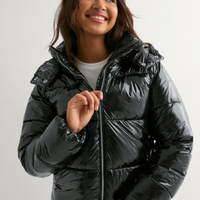 - Abrigo de plumas brillo