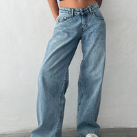 - Jeans de tiro bajo