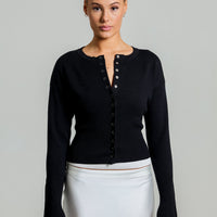 - Cárdigan abotonado