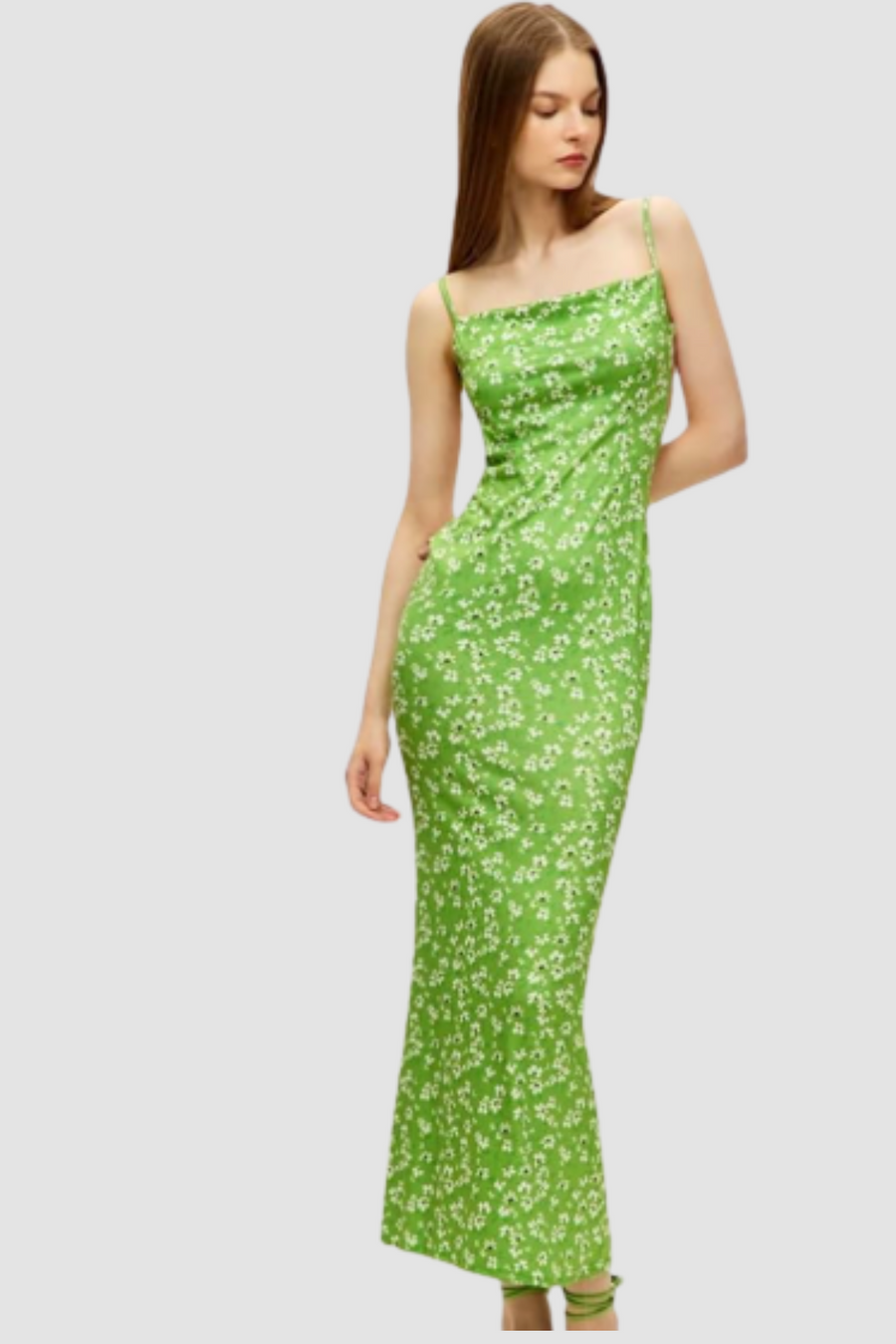 - Vestido sin espalda