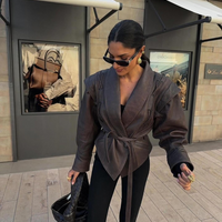 - Chaqueta Corset de Cuero