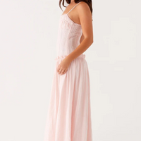 - Vestido largo de talle bajo