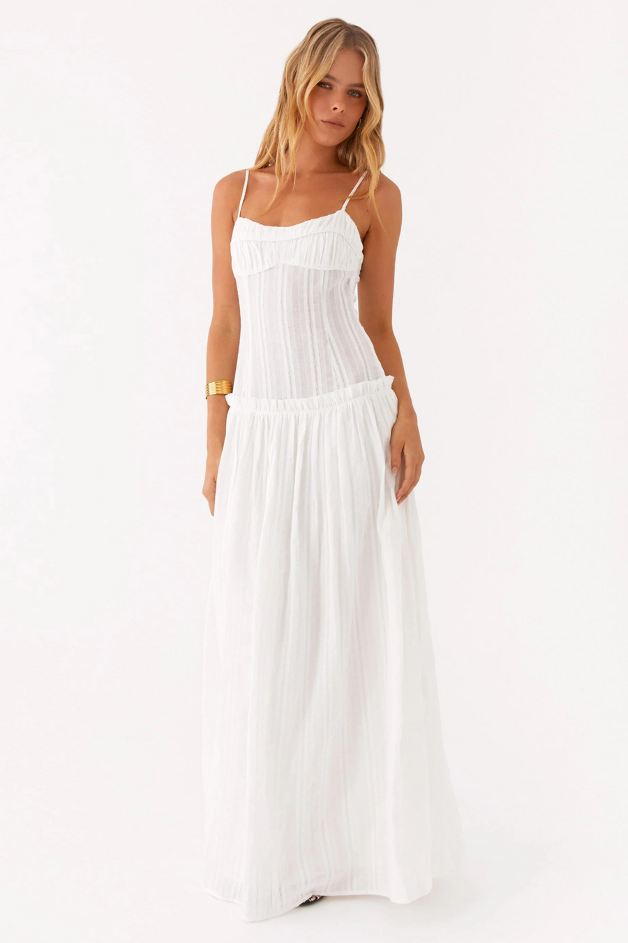 - Vestido largo de talle bajo