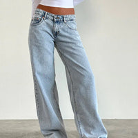 - Jeans de tiro bajo