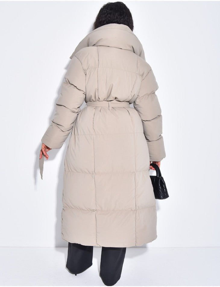 - Abrigo largo acolchado