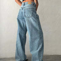 - Jeans de tiro bajo