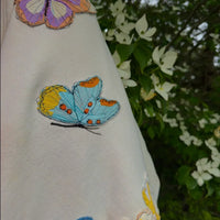 - Sudadera con capucha floral