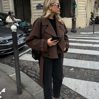 - Abrigo de lana cinturón